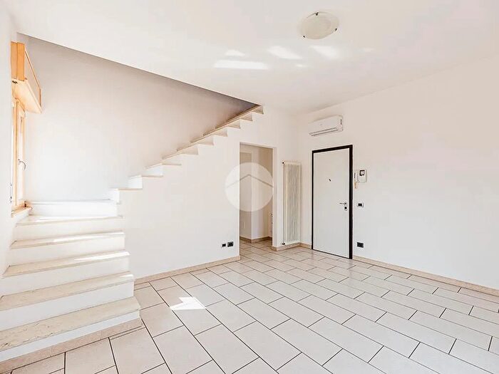 Appartamento quadrilocale in vendita in Via Kennedy, Sona