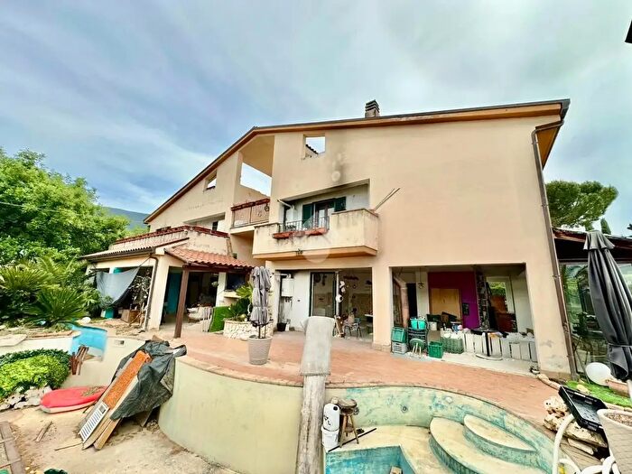 Casa monolocale in vendita in Località Campello sul Clitunno, Campello Sul Clitunno