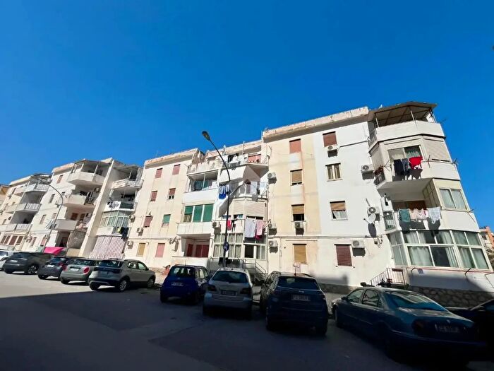 Appartamento trilocale in vendita in Via Giovanni Corrao, Palermo