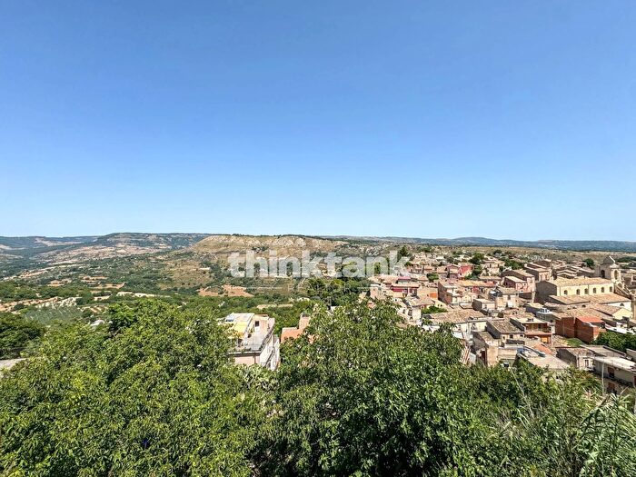 Casa bilocale in vendita in Via Grotte, Palazzolo Acreide