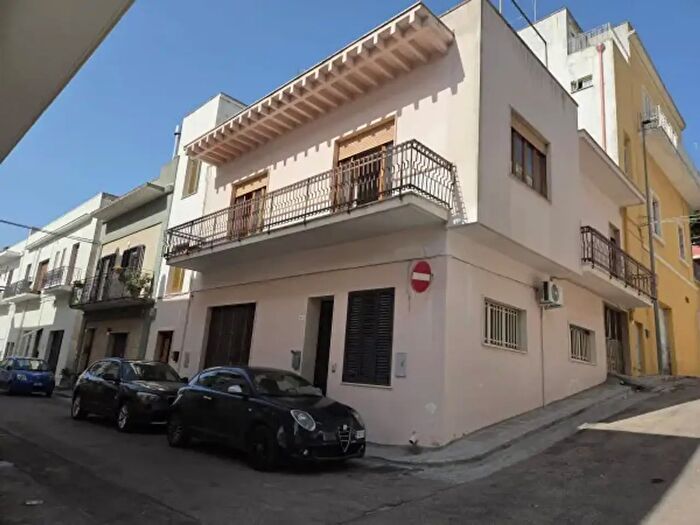 Appartamento con 5 locali in vendita in Via Perugia, Matino