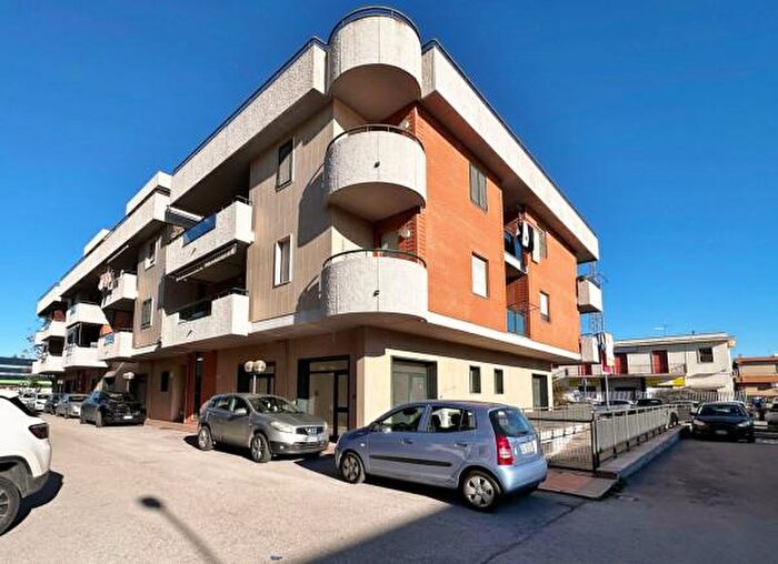 Appartamento trilocale in vendita in Viale degli Artigiani, Foggia