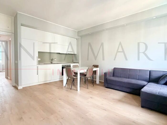 Appartamento bilocale in affitto in Viale Monte Santo, Milano