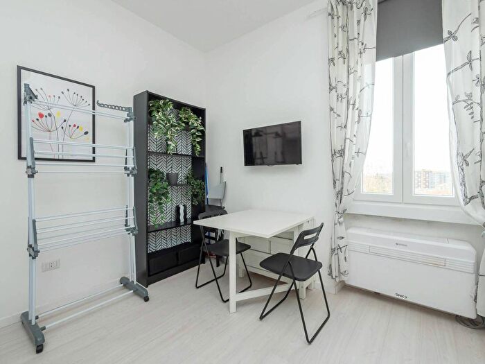 Appartamento monolocale in affitto in Via Giulio Carcano, Pezzotti Meda, Milano