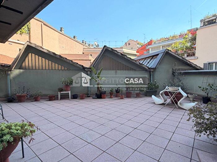Appartamento bilocale in affitto in Via Giuseppe Prina, Paolo Sarpi, Milano