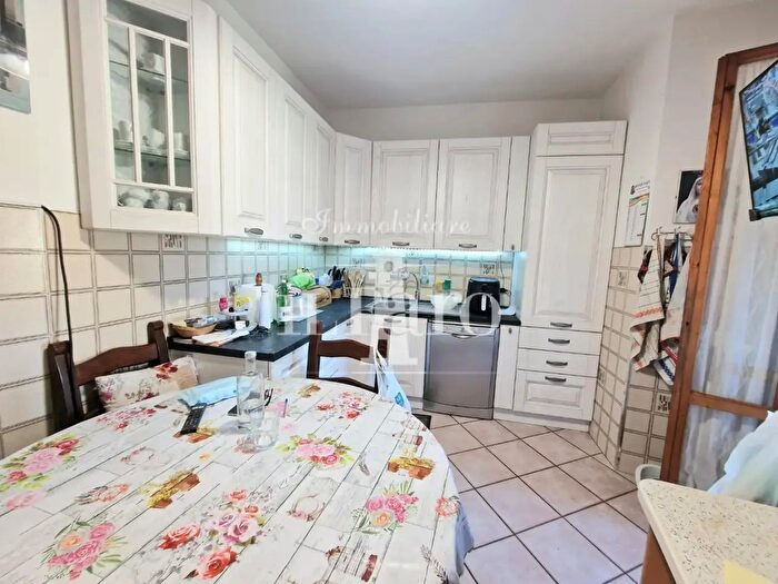 Appartamento quadrilocale in vendita in Ia Bencivenni Rucellai, Campi Bisenzio