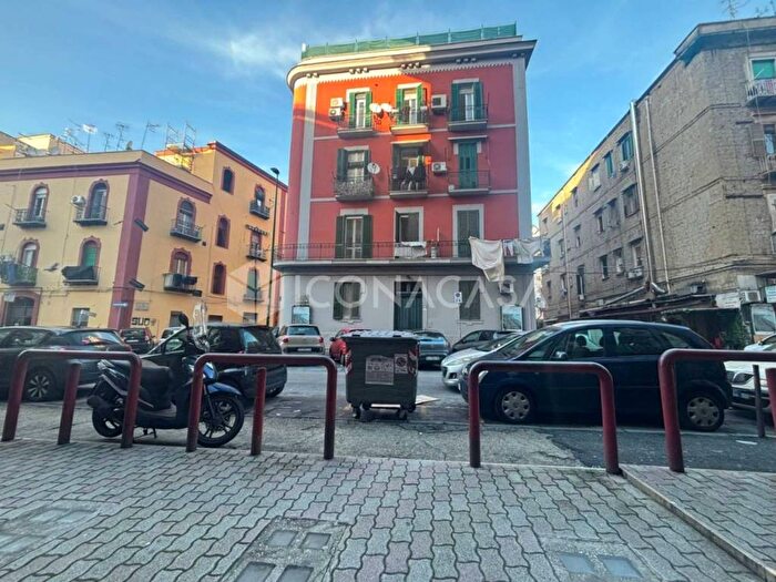 Appartamento monolocale in affitto in Via Cumana, Fuorigrotta, Napoli