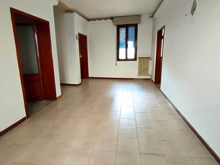 Casa con 11 locali in vendita in Adria Via Cairoli, Adria