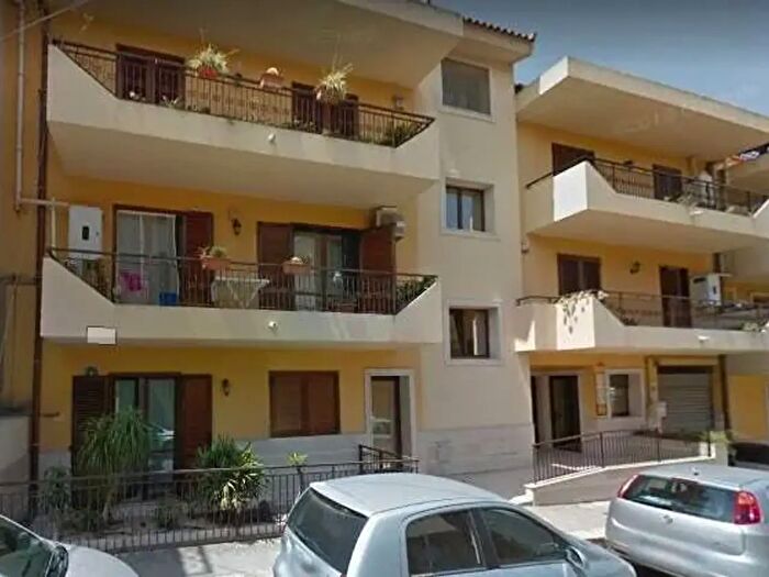 Appartamento con 6 locali in vendita in Comiso