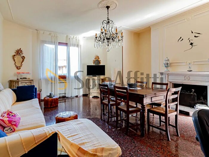 Casa quadrilocale in affitto in Viale Claudio Manteverdi, Sassuolo