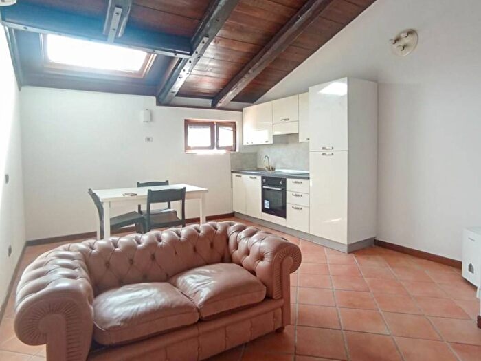 Appartamento bilocale in affitto in Via Leopoldo Armaroli, Centro, Macerata