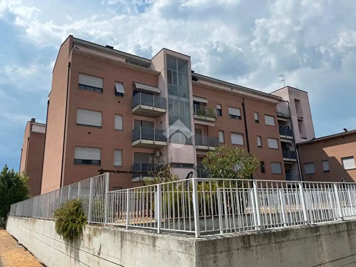 Appartamento bilocale in vendita in Stradello Ernani, Parma