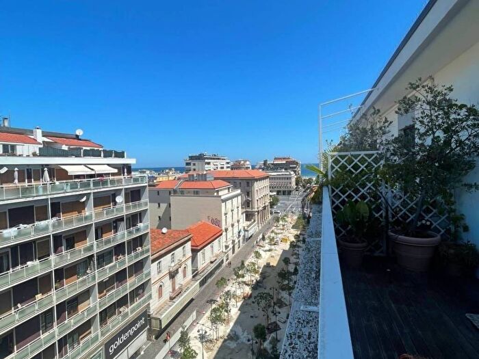 Casa trilocale in affitto in Corso Umberto I, Piazza Salotto Corso Umberto, Pescara