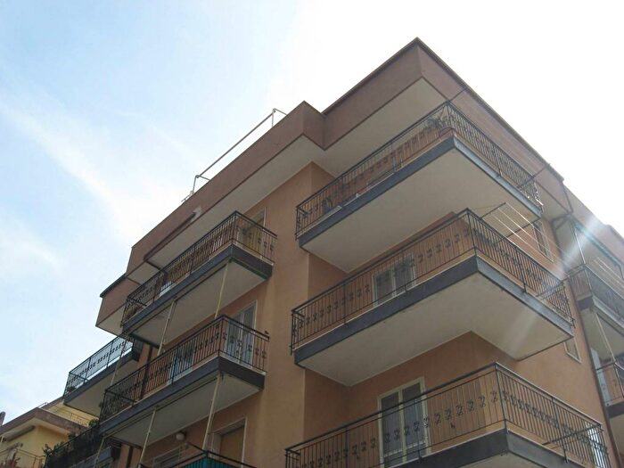 Appartamento trilocale in affitto in Via Tevere, Borghetto Santo Spirito