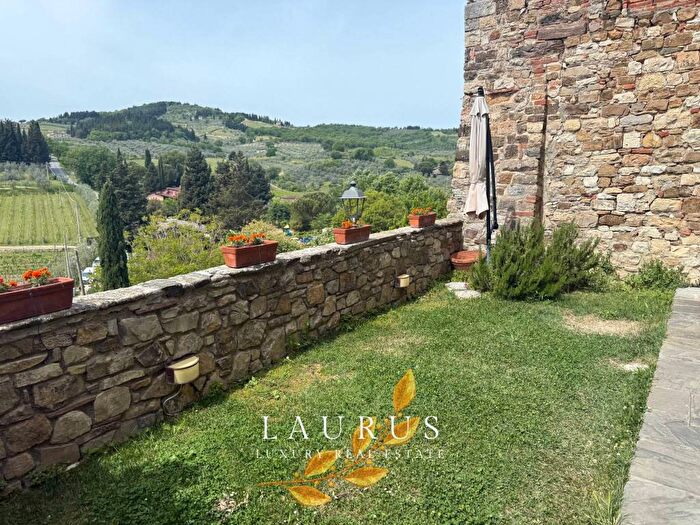 Appartamento con 6 locali in affitto in Località Montefioralle, Greve in Chianti