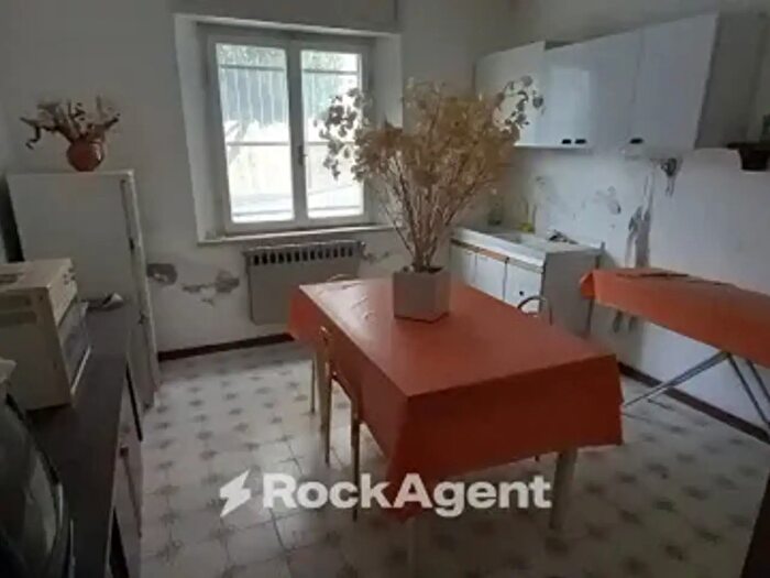 Appartamento con 5 locali in vendita in Via Guglielmo Marconi, Trecastelli