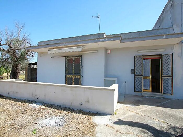 Casa quadrilocale in vendita in Via Covile, Casarano