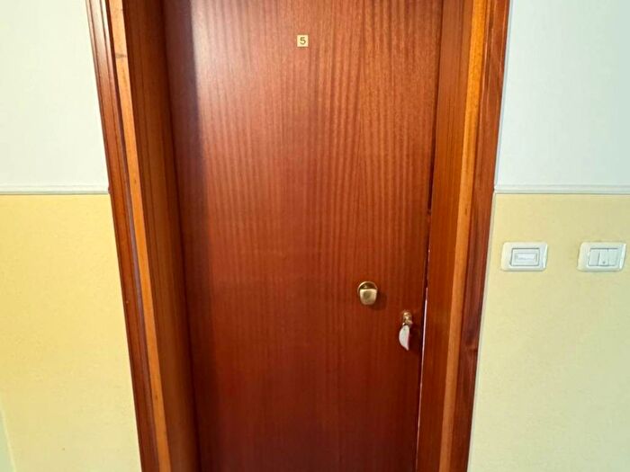 Appartamento trilocale in affitto in Via Gardesana dellAcqua, Bardolino