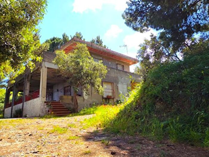 Casa con 6 locali in vendita in Contrada Portella, Pace Del Mela