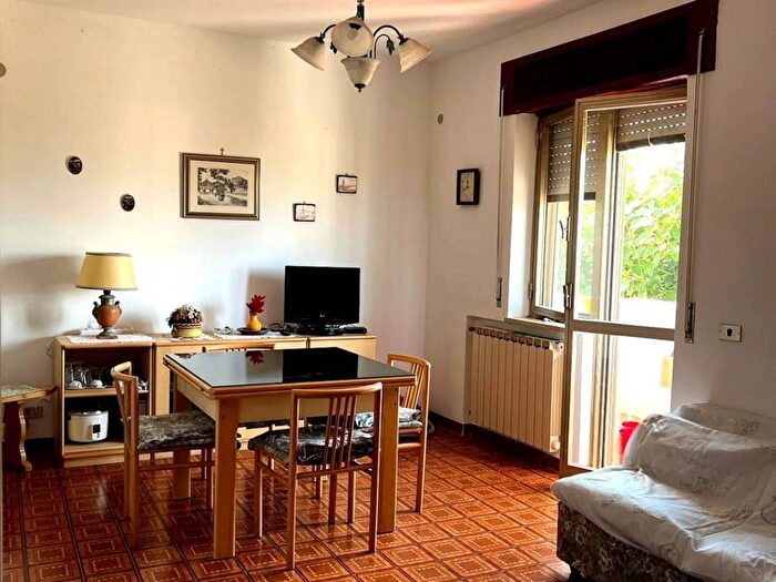 Appartamento trilocale in affitto in Via Campocavallo, Aielli Stazione, Aielli