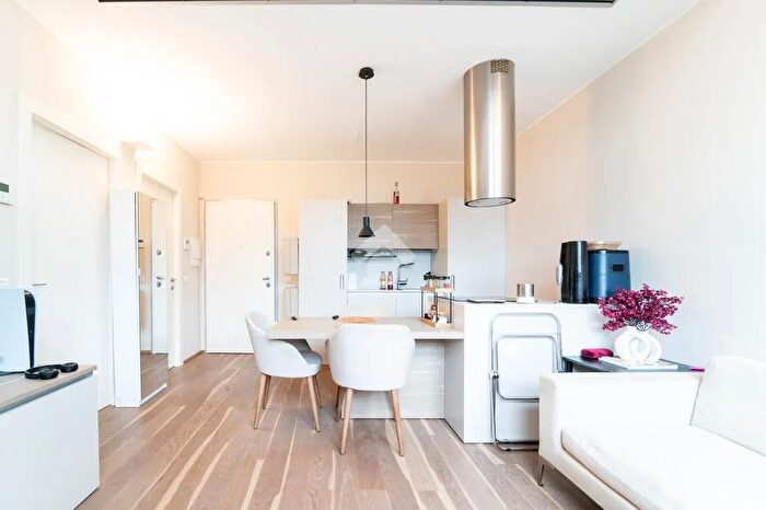 Appartamento bilocale in vendita in Via Giampietro Lucini, Milano