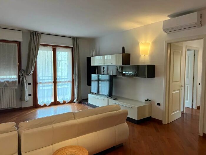 Appartamento quadrilocale in affitto in Firenze