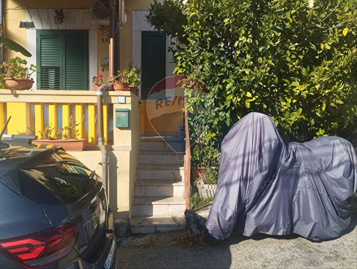 Appartamento quadrilocale in vendita in Via Franzoni, Monreale