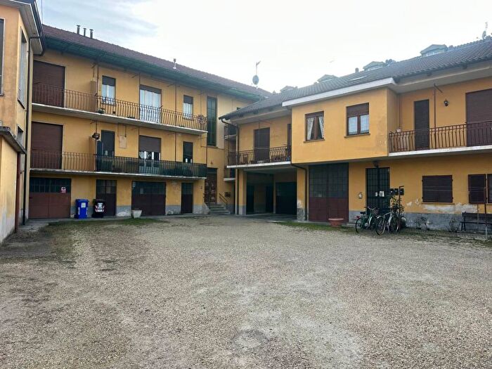 Appartamento quadrilocale in affitto in Via Sottotenente Giuseppe Chiffi, Centro, Carmagnola