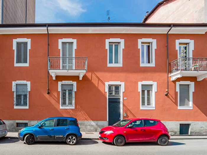 Appartamento trilocale in affitto in Corso Racconigi, Cenisia, Torino