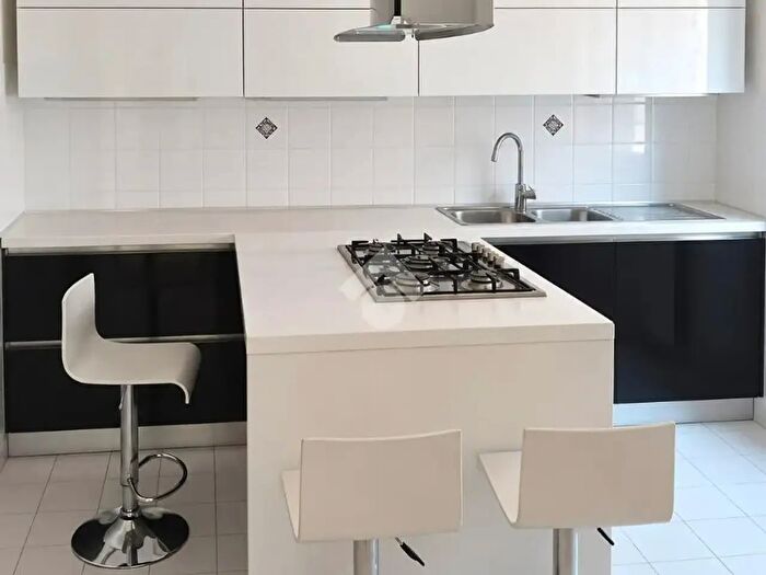 Appartamento quadrilocale in vendita in Via Leonardo da Vinci, Orte