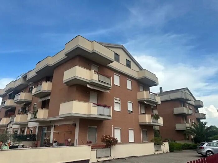 Appartamento con 5 locali in vendita in Via Domenico Briziarelli, Marsciano