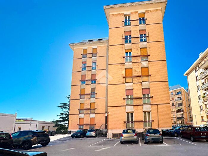 Appartamento quadrilocale in vendita in Via Michele Milano, Chieti