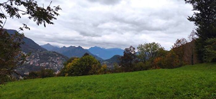 Casa trilocale in vendita in Zogno