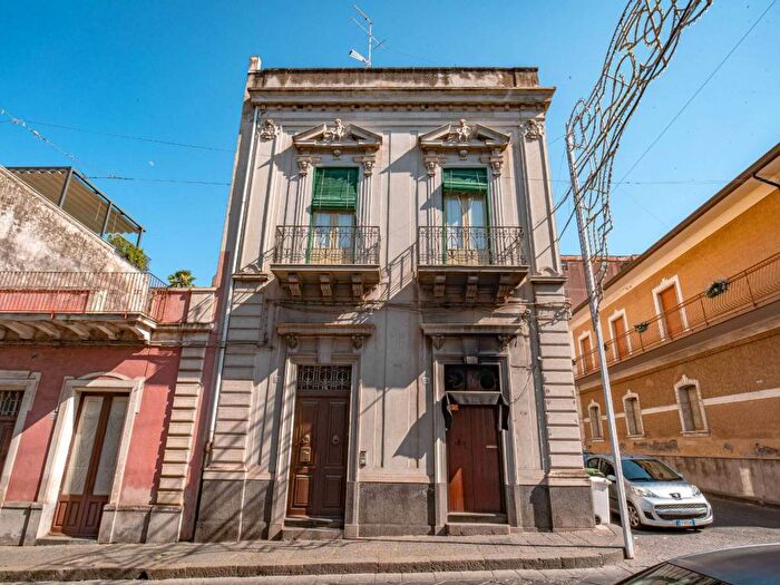 Appartamento con 6 locali in affitto in Corso Italia, Centro, Riposto