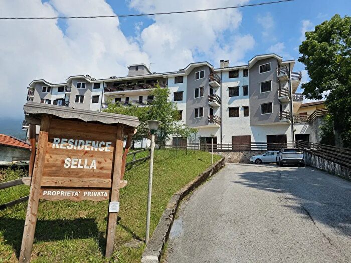 Appartamento bilocale in vendita in Via Contrà Sella, Tonezza Del Cimone