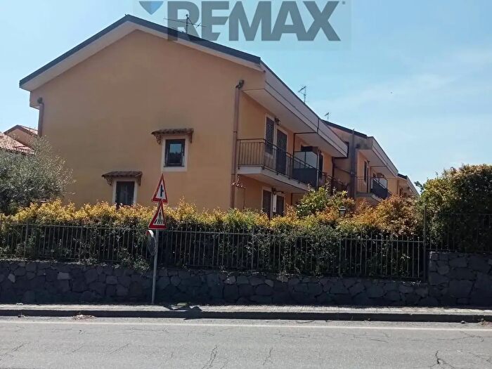 Casa con 7 locali in vendita in Via Princessa, Santa Venerina