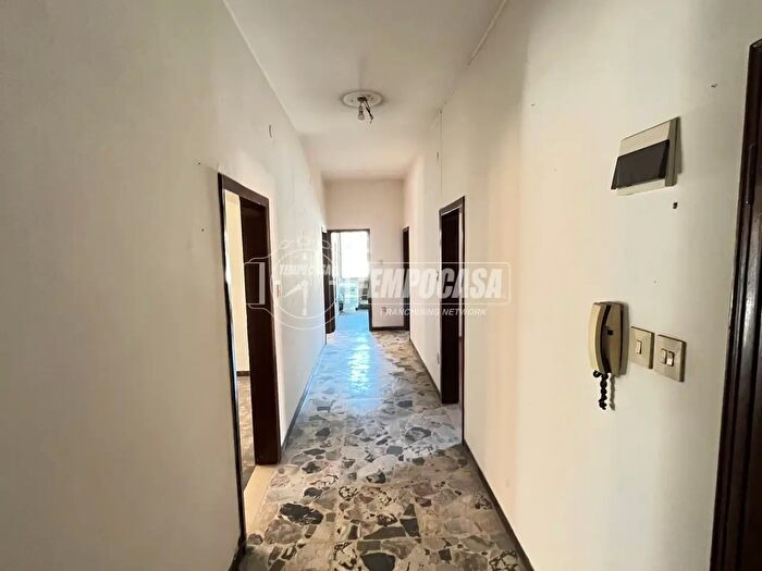 Appartamento quadrilocale in vendita in Casalecchio Di Reno