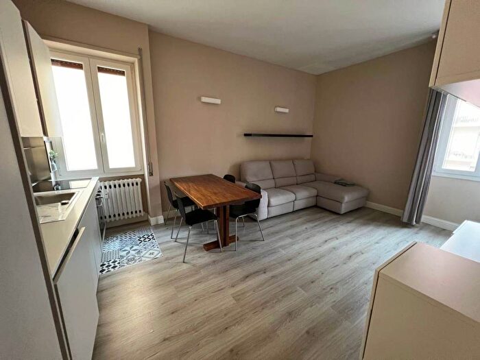 Appartamento trilocale in affitto in Porta al Prato San Jacopino, Firenze