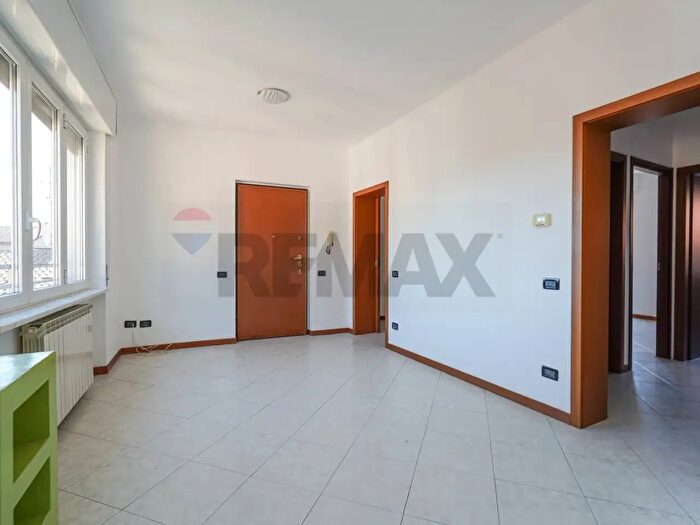 Appartamento trilocale in vendita in Via Madonnina, Bottanuco