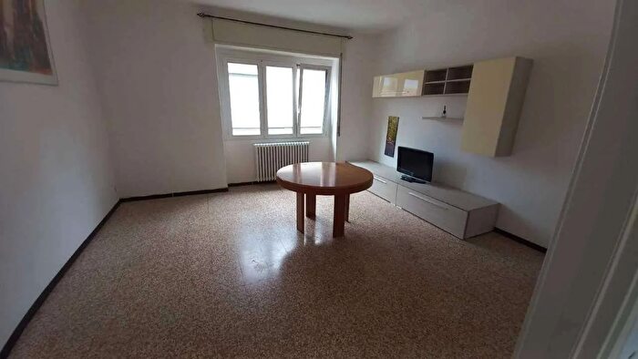 Appartamento trilocale in vendita in Via Puecher Cantu, Cantu