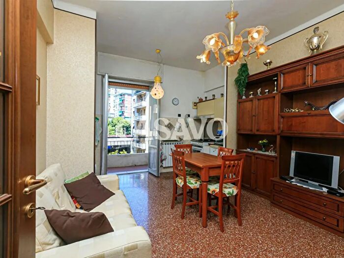 Appartamento bilocale in vendita in Via San Remo, Genova