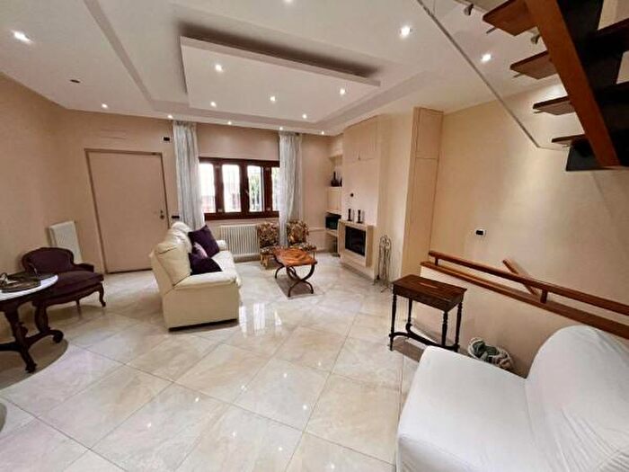 Casa con 6 locali in vendita in Via Napoli, Somma Vesuviana