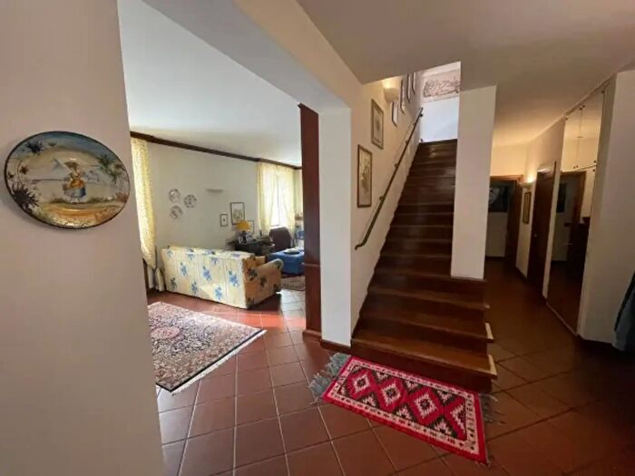 Casa con 6 locali in vendita in Alessandria