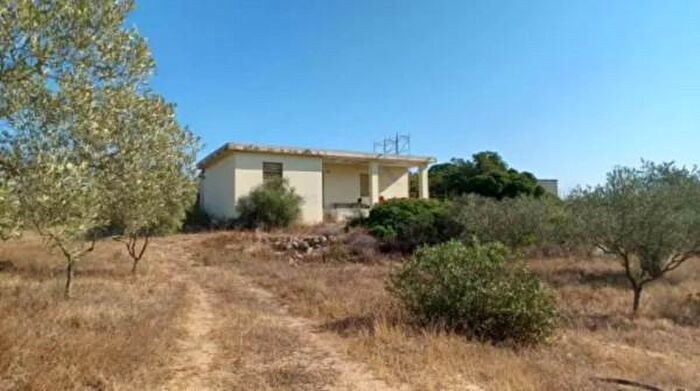 Casa monolocale in vendita in Via SEna, Onani