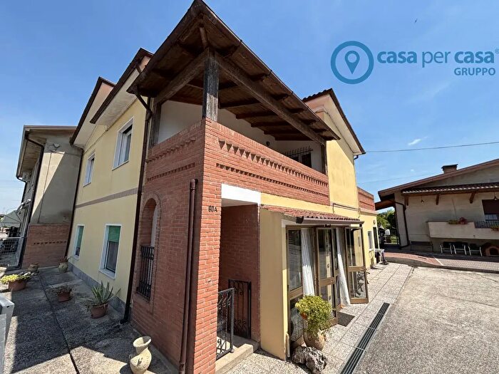 Appartamento trilocale in vendita in Villadose