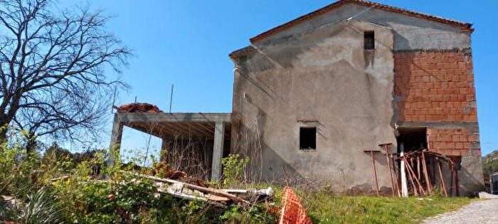 Casa con 6 locali in vendita in Contrada Trecchinari, Maratea