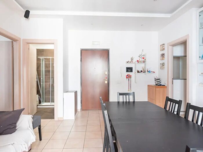 Appartamento trilocale in vendita in Via Domenico Forges Davanzati, Napoli