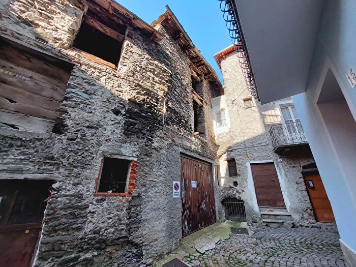 Case in Vendita e in Affitto - 2