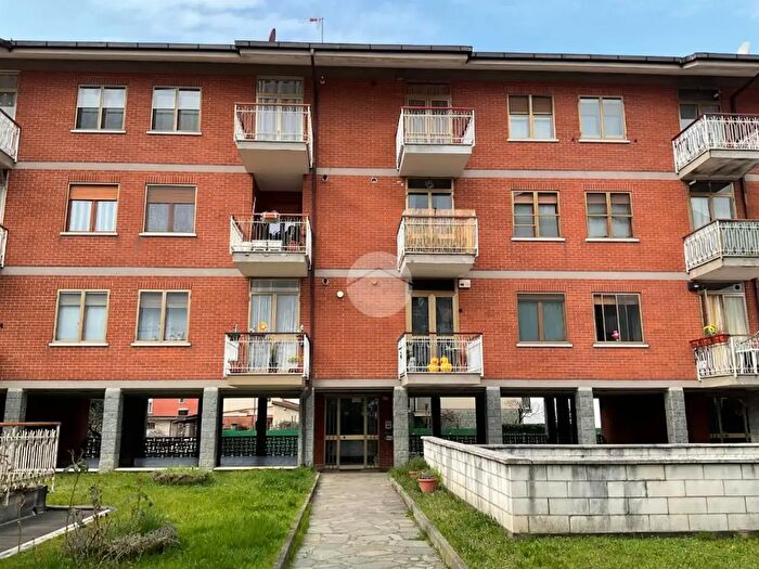 Appartamento quadrilocale in vendita in Via Lombardore, Leini