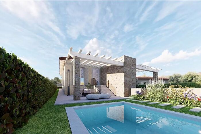 Casa con 6 locali in vendita in Capannori